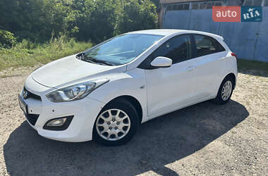 Хэтчбек Hyundai i30 2013 в 
