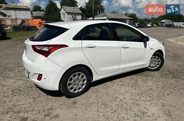 Хэтчбек Hyundai i30 2013 в 