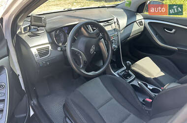 Хэтчбек Hyundai i30 2013 в 