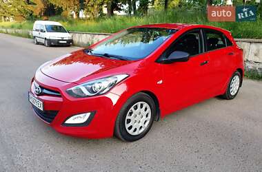 Хэтчбек Hyundai i30 2012 в Ровно