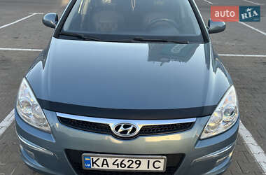 Универсал Hyundai i30 2009 в Житомире