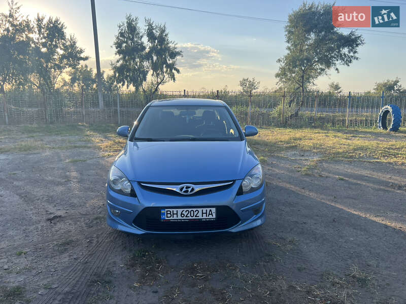 Hyundai i30 2011