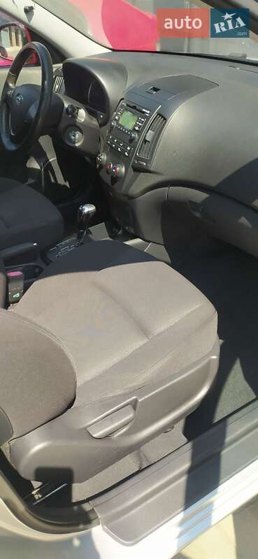 Хэтчбек Hyundai i30 2008 в Одессе