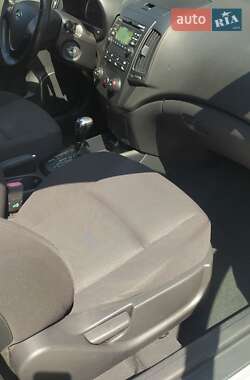 Хэтчбек Hyundai i30 2008 в 