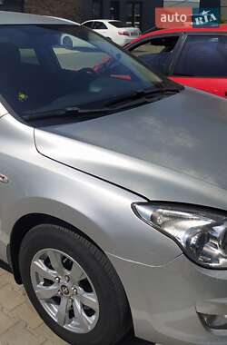 Хэтчбек Hyundai i30 2008 в 