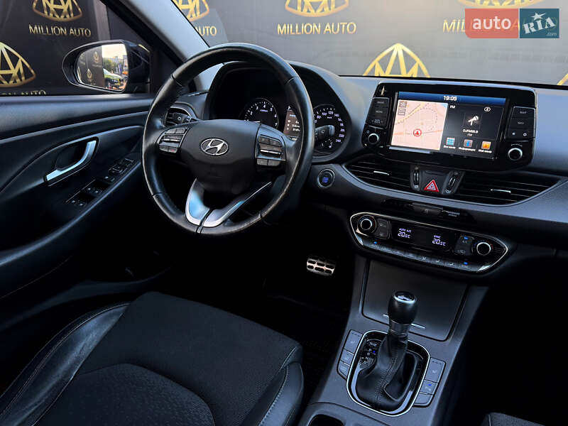 Фастбэк Hyundai i30 2019 в Киеве