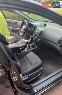 Универсал Hyundai i30 2009 в 