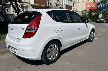 Хэтчбек Hyundai i30 2009 в 