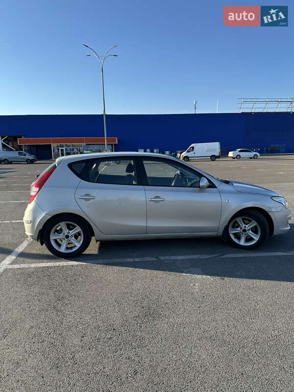 Хэтчбек Hyundai i30 2008 в Мукачево фото 7 Хэтчбек Hyundai i30 2008 в Мукачево