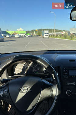 Хэтчбек Hyundai i30 2008 в 