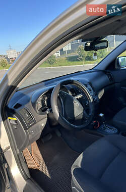 Хэтчбек Hyundai i30 2008 в 