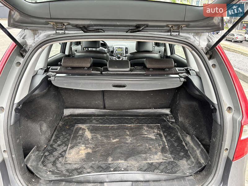 Універсал Hyundai i30 2011 в Львові