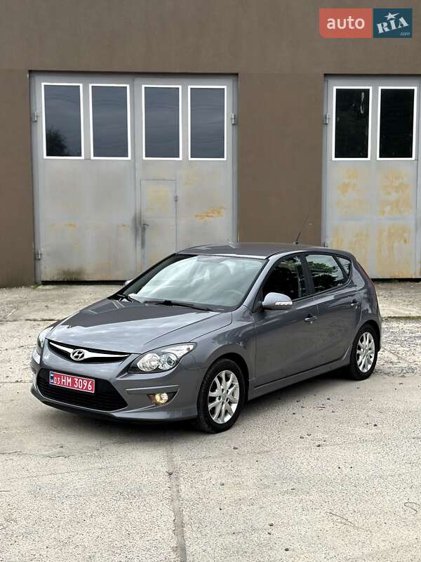 Hyundai i30 2011