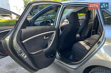 Хэтчбек Hyundai i30 2012 в 