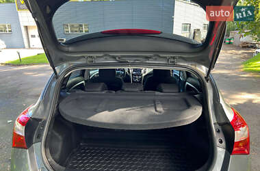 Хэтчбек Hyundai i30 2012 в 