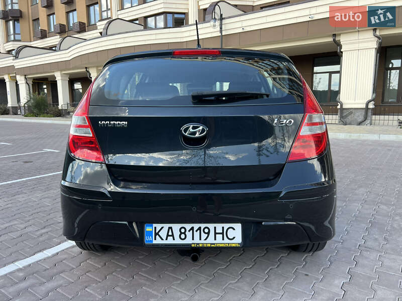 Хетчбек Hyundai i30 2010 в Києві