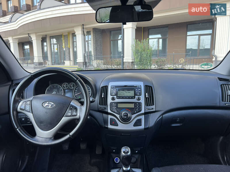 Хетчбек Hyundai i30 2010 в Києві