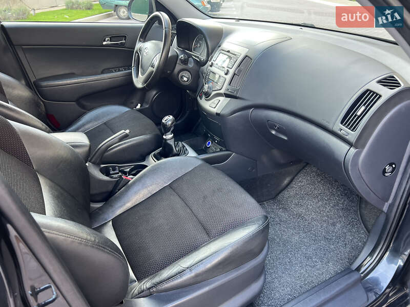 Хетчбек Hyundai i30 2010 в Києві