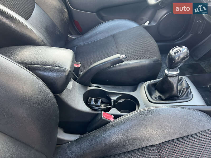 Хетчбек Hyundai i30 2010 в Києві