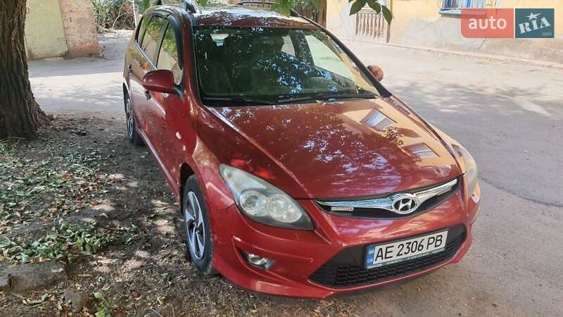 Універсал Hyundai i30 2012 в Кривому Розі