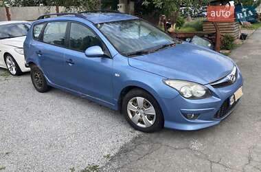 Універсал Hyundai i30 2012 в Житомирі