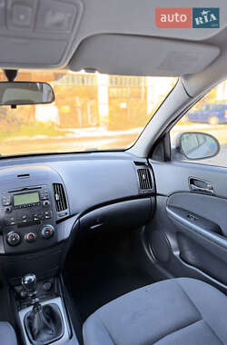 Универсал Hyundai i30 2009 в 