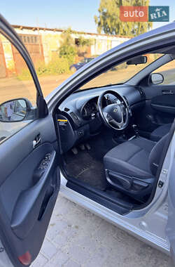 Универсал Hyundai i30 2009 в 