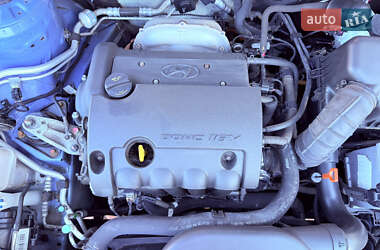 Хэтчбек Hyundai i30 2010 в 