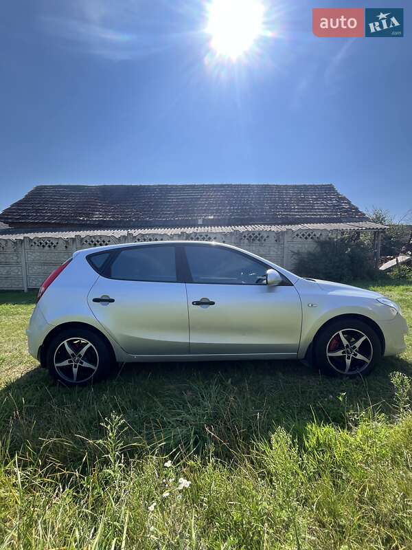 Хетчбек Hyundai i30 2008 в Львові