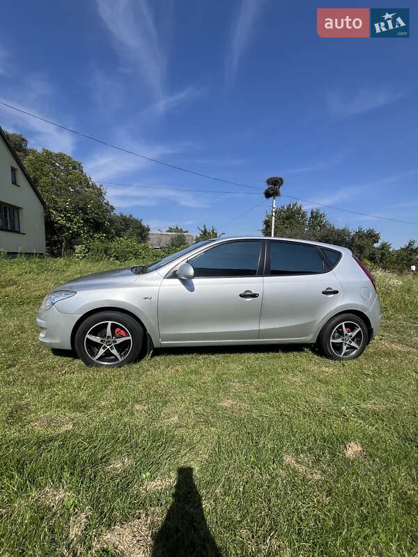 Хетчбек Hyundai i30 2008 в Львові