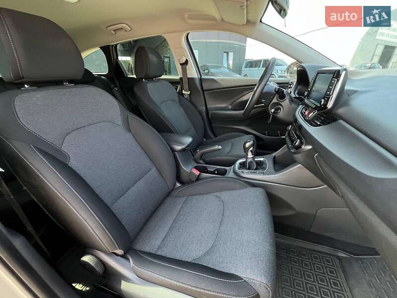 Универсал Hyundai i30 2022 в Львове