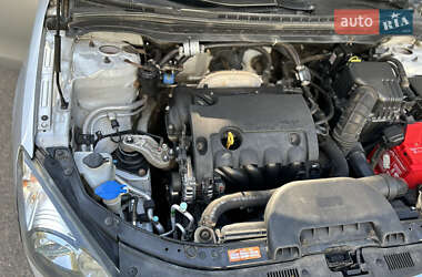 Хэтчбек Hyundai i30 2011 в 