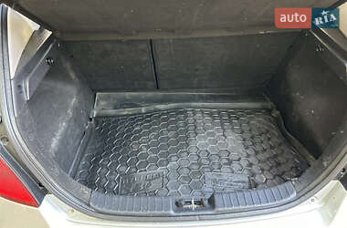 Хэтчбек Hyundai i30 2011 в 