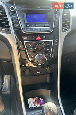 Хэтчбек Hyundai i30 2012 в 