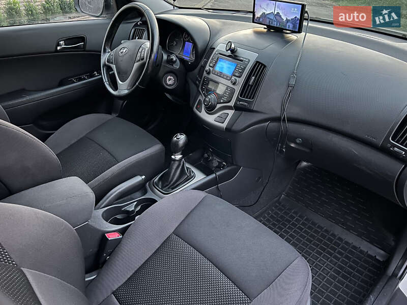 Універсал Hyundai i30 2012 в Дубні