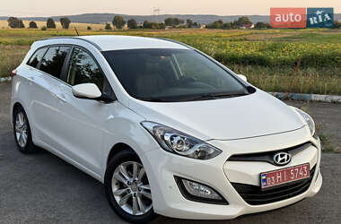 Універсал Hyundai i30 2013 в Радивиліві