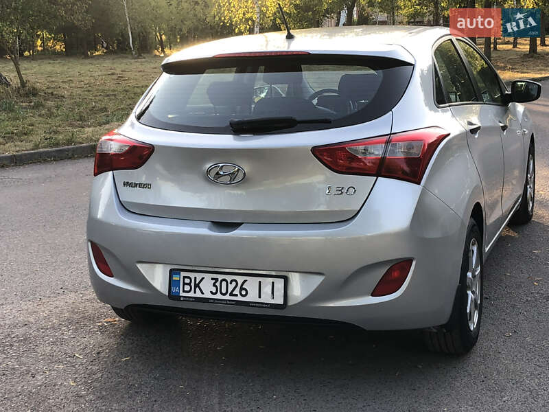 Хэтчбек Hyundai i30 2013 в Ровно