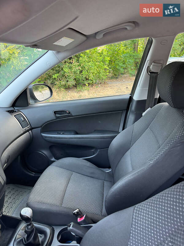 Хетчбек Hyundai i30 2009 в Запоріжжі
