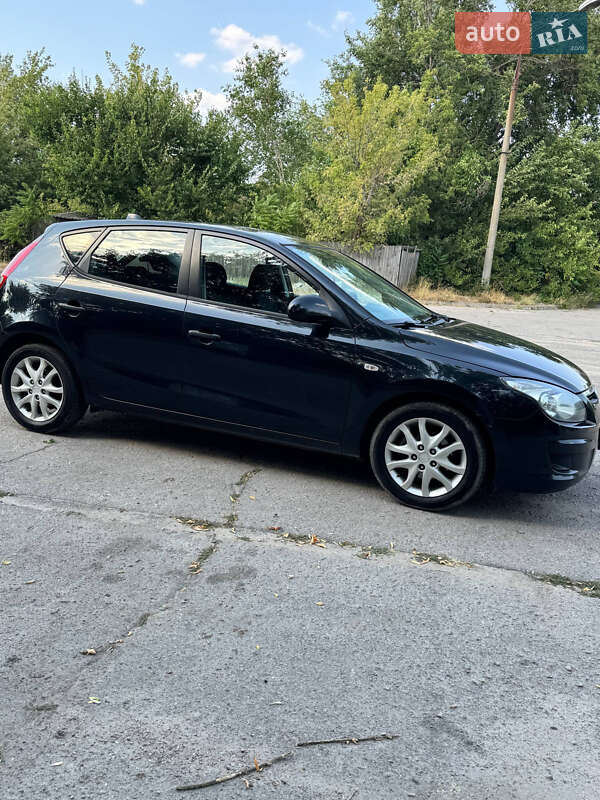 Хетчбек Hyundai i30 2009 в Запоріжжі