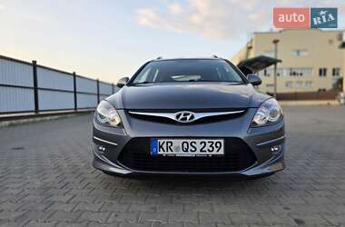 Универсал Hyundai i30 2010 в 