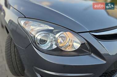 Универсал Hyundai i30 2010 в 