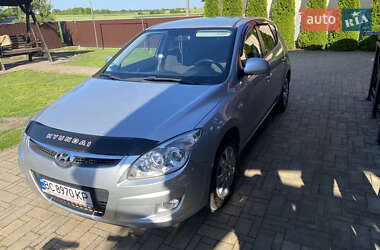Хэтчбек Hyundai i30 2007 в 