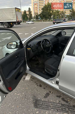 Хетчбек Hyundai i30 2008 в 