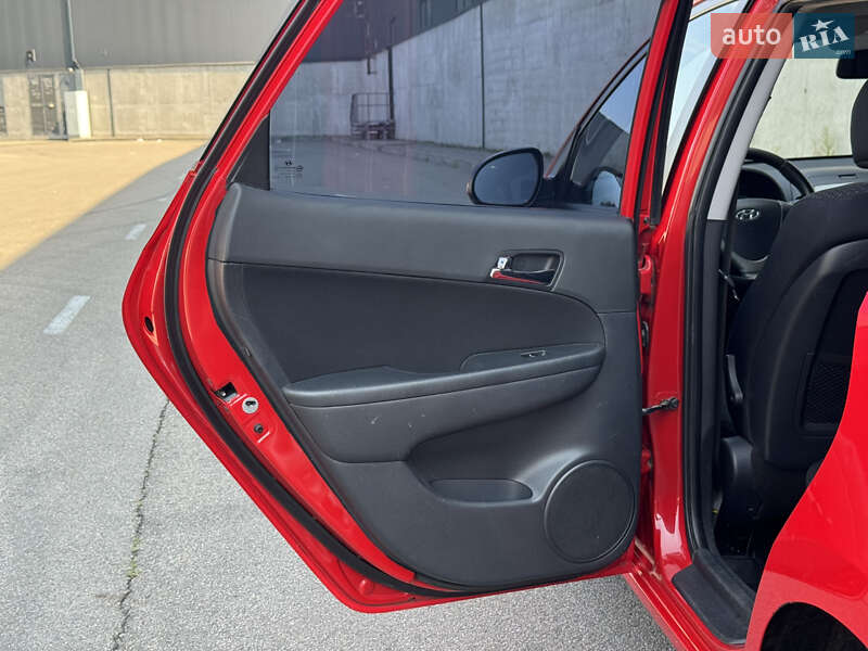 Хэтчбек Hyundai i30 2009 в Киеве фото 18 Хэтчбек Hyundai i30 2009 в Киеве