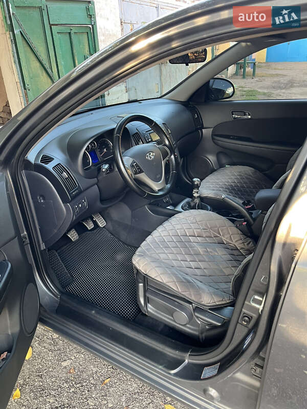 Хэтчбек Hyundai i30 2007 в Нежине