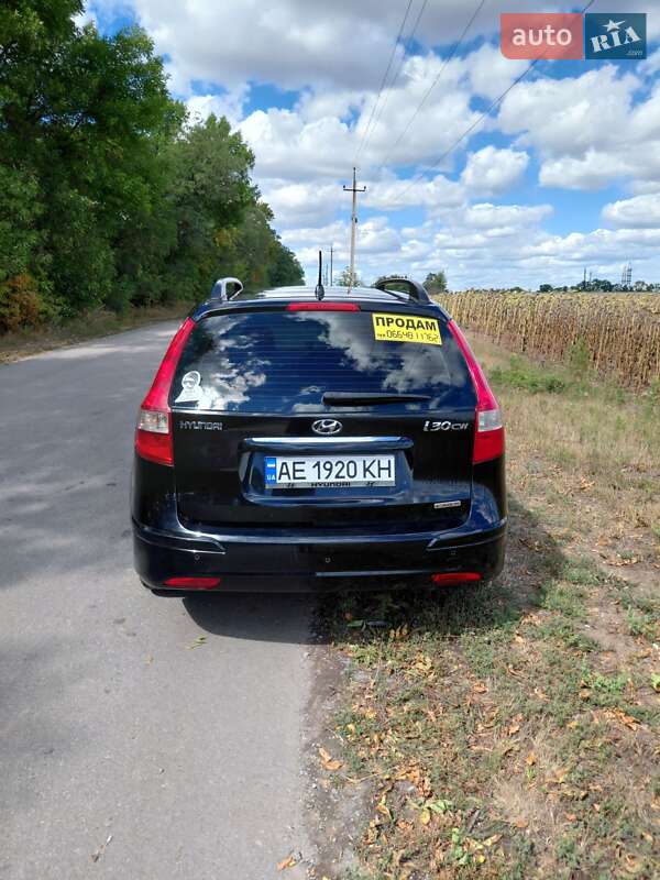 Універсал Hyundai i30 2011 в Дніпрі