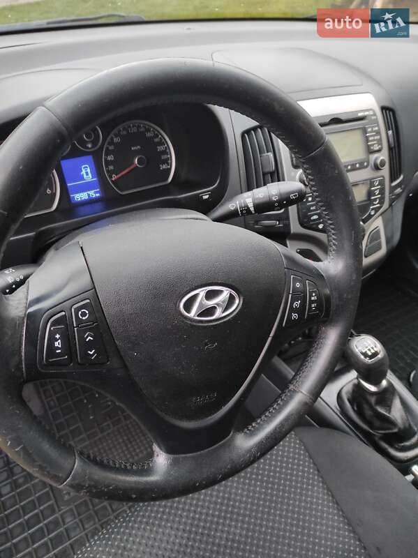 Хетчбек Hyundai i30 2012 в Тернополі