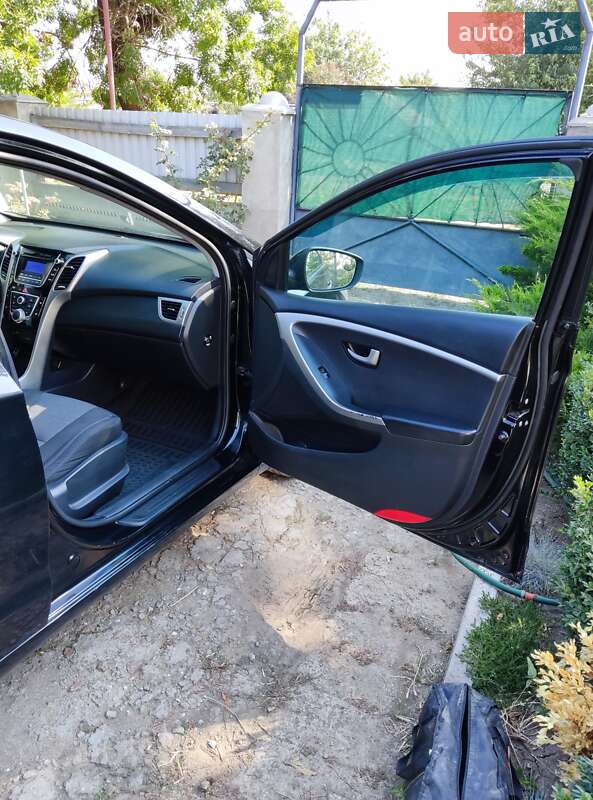 Хэтчбек Hyundai i30 2013 в Одессе