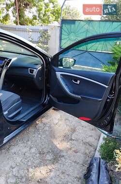 Хэтчбек Hyundai i30 2013 в 