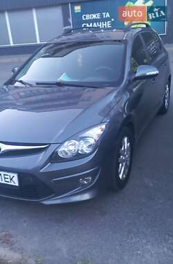 Универсал Hyundai i30 2010 в 